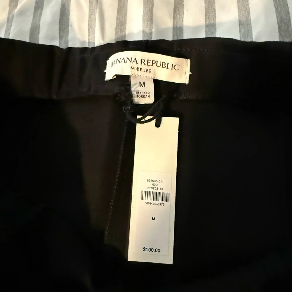 Banana Republic Black Wide Leg Pants - Picture 2 of 2